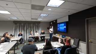Coach John Marshall delivering a Discord to Dialogue team workshop
